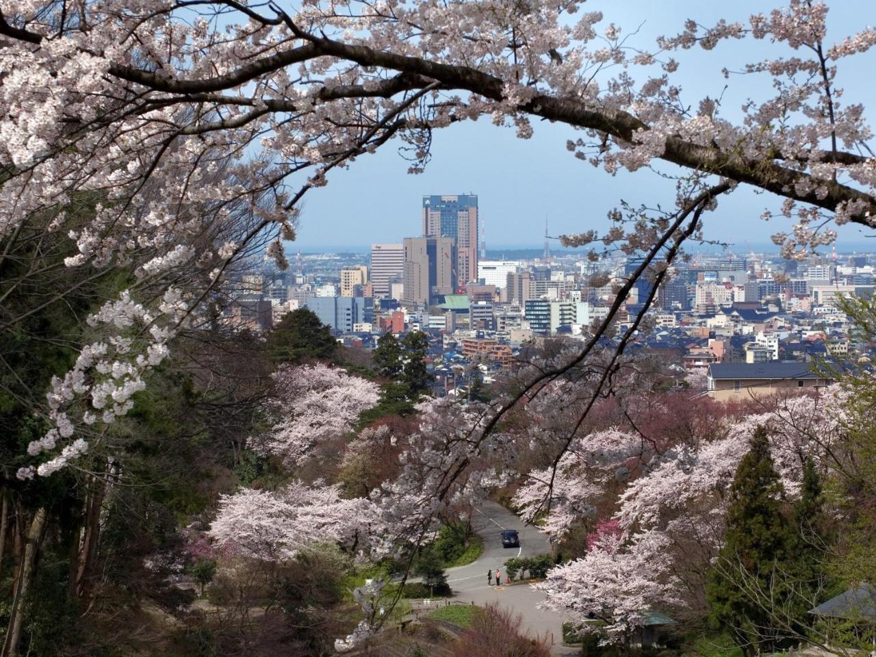 APA Hotel Kanazawa Chuo Eksteriør billede